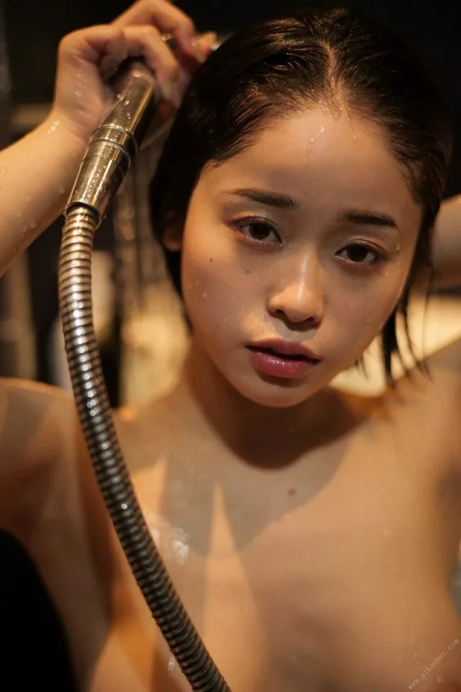 Nude pictures of Minamo! Part 13